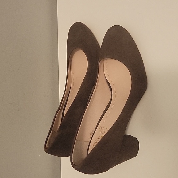 Vince Camuto Size 6 1/2 Brown Suede " 3 inch"  Block-Heels - Picture 5 of 11
